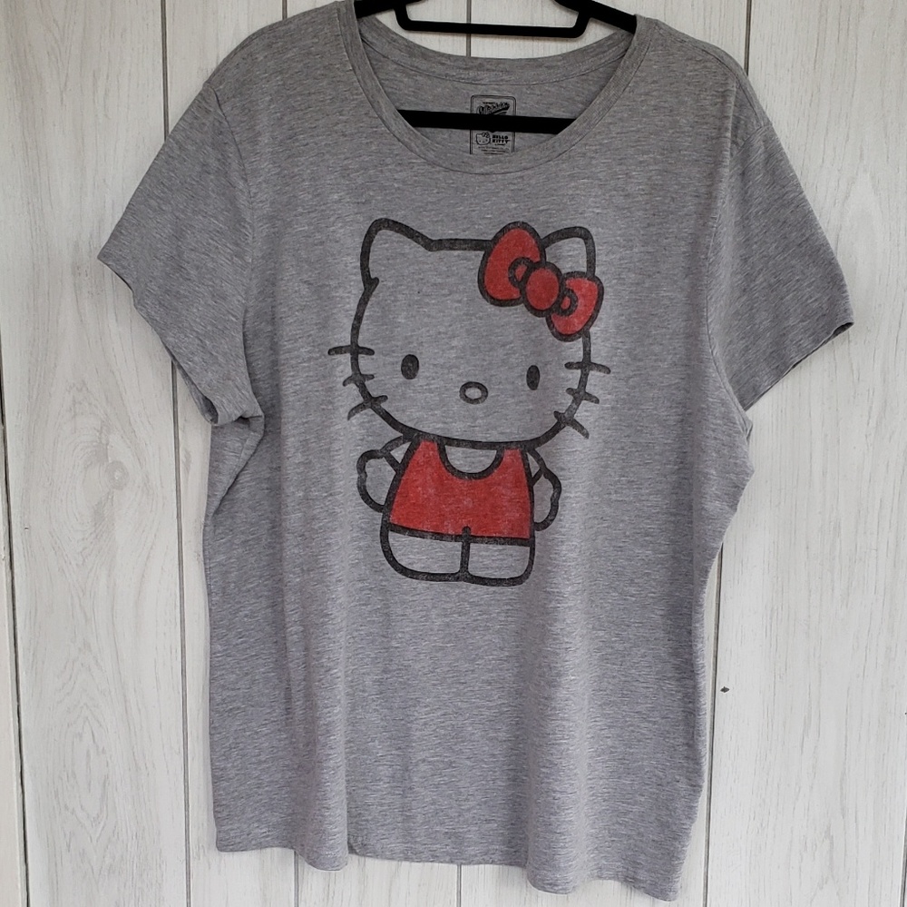 Old Navy Hello Kitty tshirt  size XXL